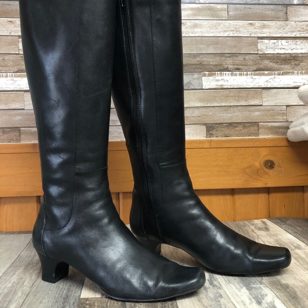 Chadwicks leather black Heeled Boots vintage